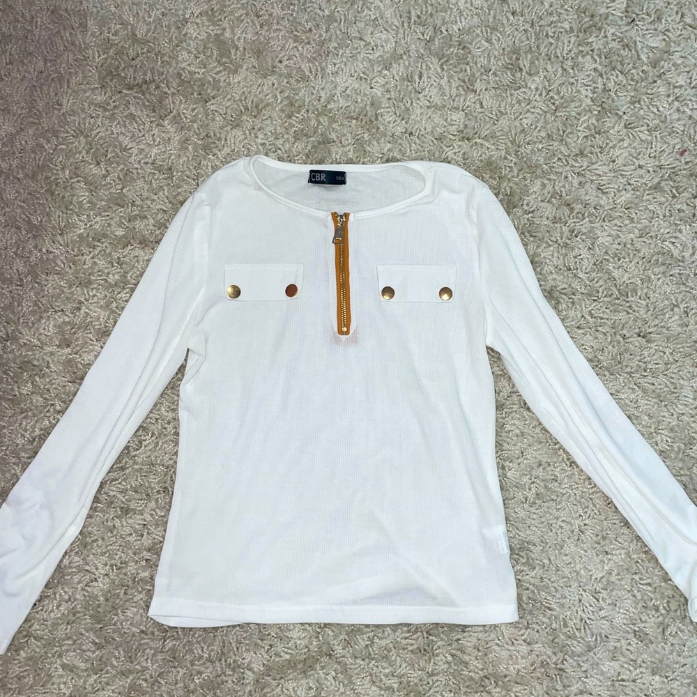 Long sleeve white shirt with gold detailing